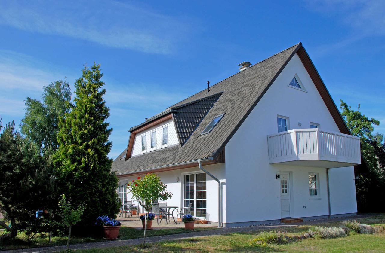 Ferienwohnungen An Der Hagenschen Middelhagen Exterior photo